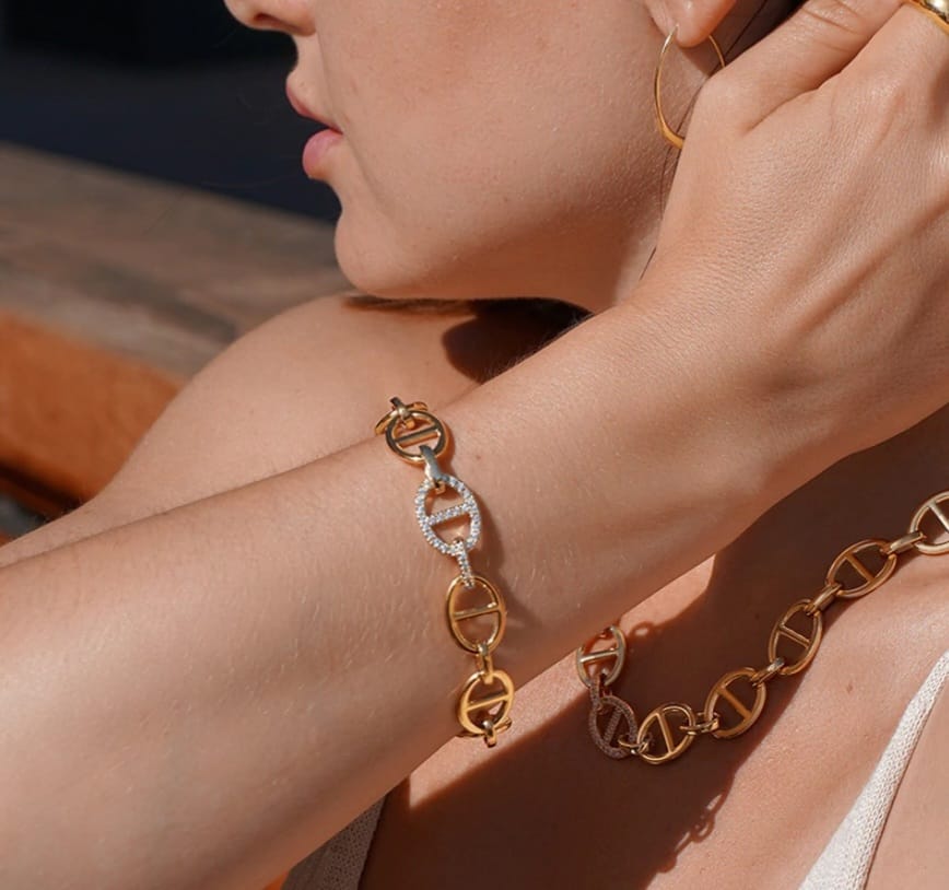 Gold Anchor Chain Bracelet